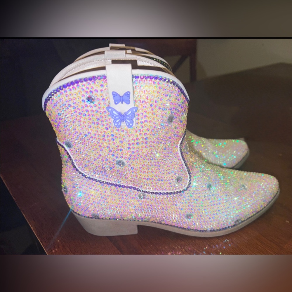 Size 7.5 western boots